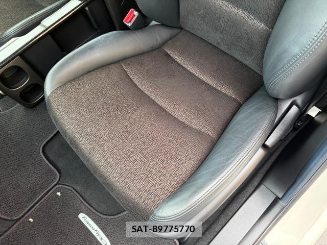 Honda ODYSSEY 2004-01 8752568-16