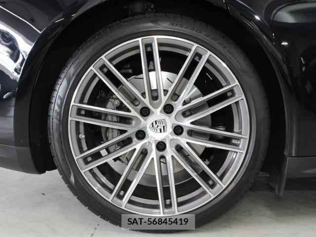 Porsche PANAMERA 2018-01 8753848-15