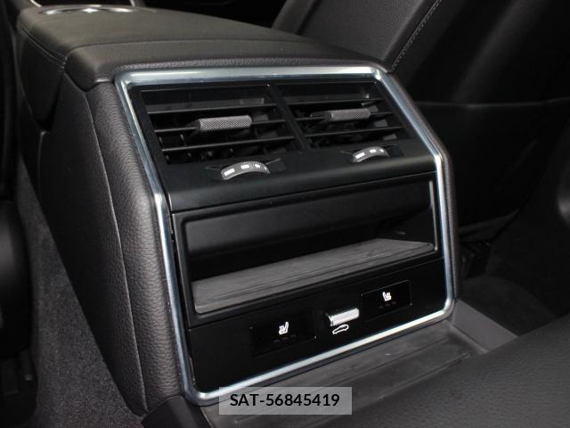 Porsche PANAMERA 2018-01 8753848-16