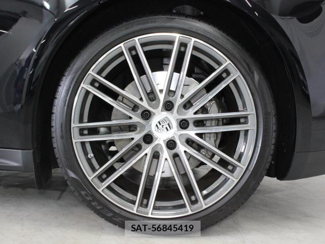 Porsche PANAMERA 2018-01 8753848-17