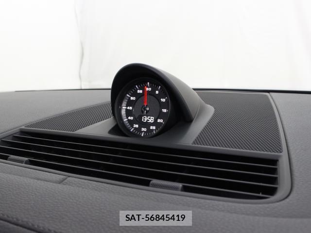 Porsche PANAMERA 2018-01 8753848-3