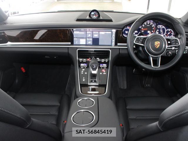 Porsche PANAMERA 2018-01 8753848-5