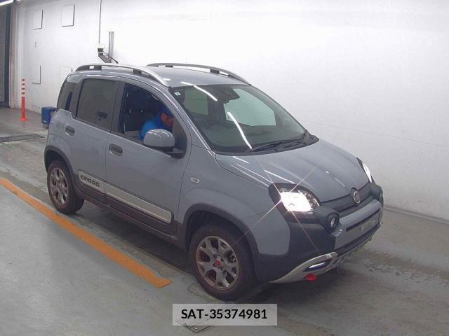 Fiat PANDA 2021-08 8754163-0