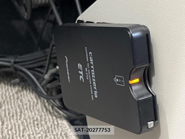 Toyota PASSO 2018-05 8752977-4