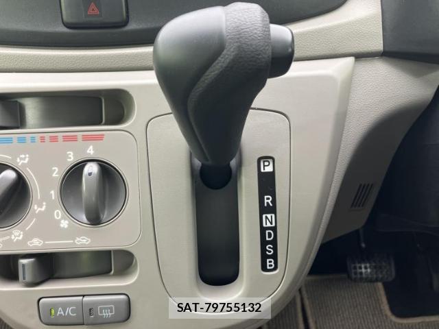 Toyota PIXIS EPOCH 2016-02 8754544-13