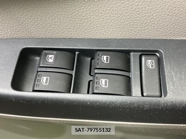 Toyota PIXIS EPOCH 2016-02 8754544-16