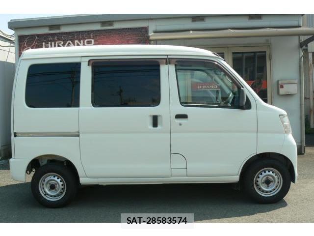 Toyota PIXIS VAN 2012-09 8754260-3