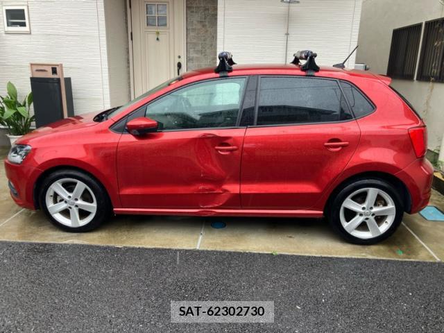 VolksWagen POLO 2017-11 8754218-3
