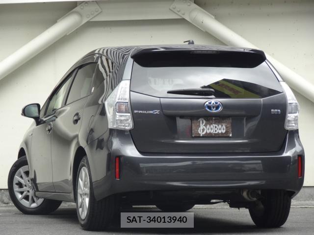 Toyota PRIUS ALPHA 2012-04 8753418-10