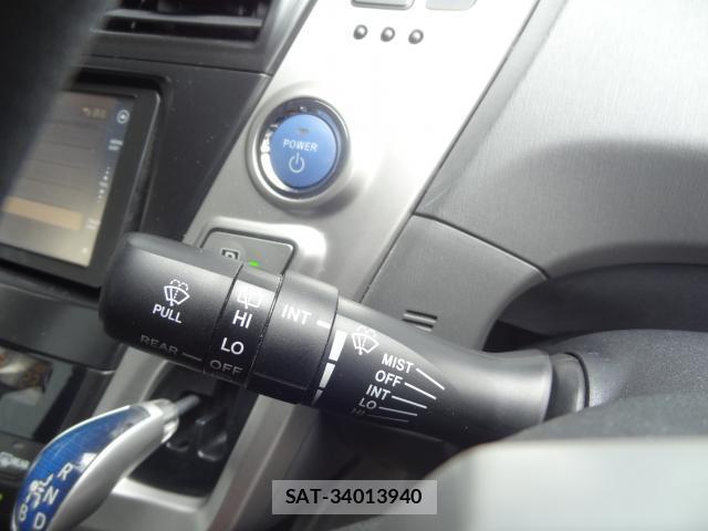 Toyota PRIUS ALPHA 2012-04 8753418-17