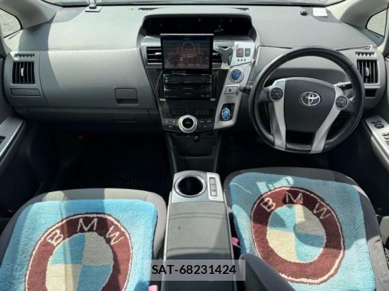 Toyota PRIUS ALPHA 2011-10 8753625-2