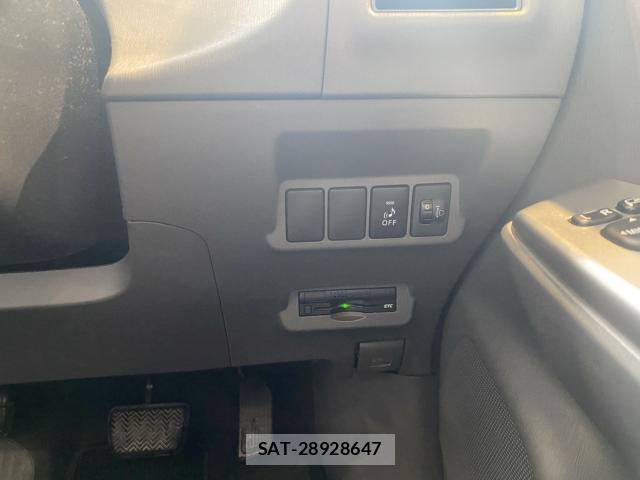 Toyota PRIUS ALPHA 2011-05 8754091-12