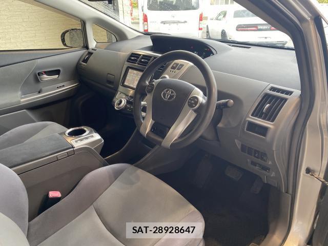 Toyota PRIUS ALPHA 2011-05 8754091-15