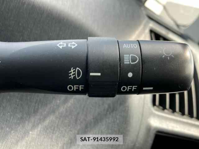 Toyota PRIUS ALPHA 2015-06 8754155-14