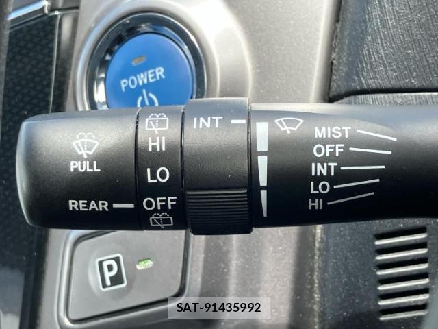 Toyota PRIUS ALPHA 2015-06 8754155-15