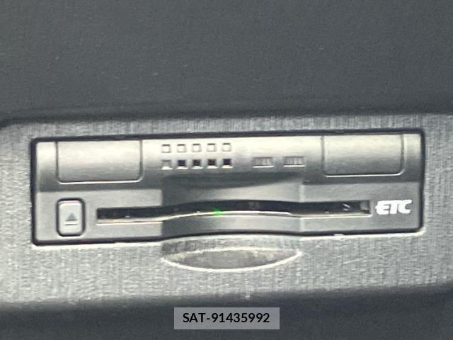 Toyota PRIUS ALPHA 2015-06 8754155-17