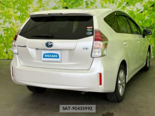 Toyota PRIUS ALPHA 2015-06 8754155-2