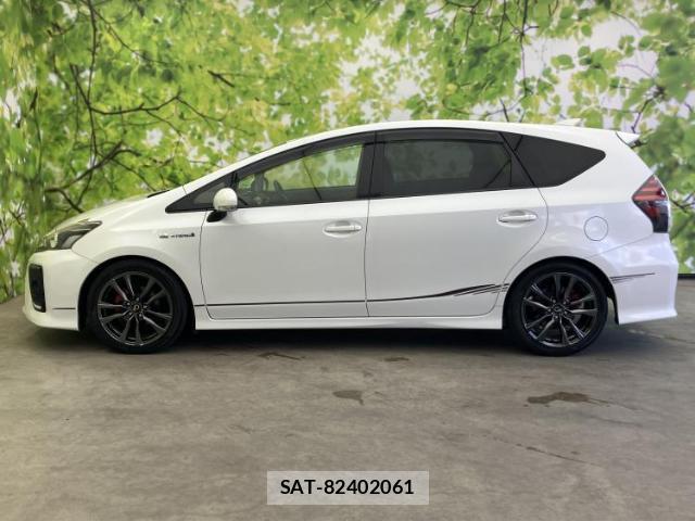 Toyota PRIUS ALPHA 2015-06 8754579-1