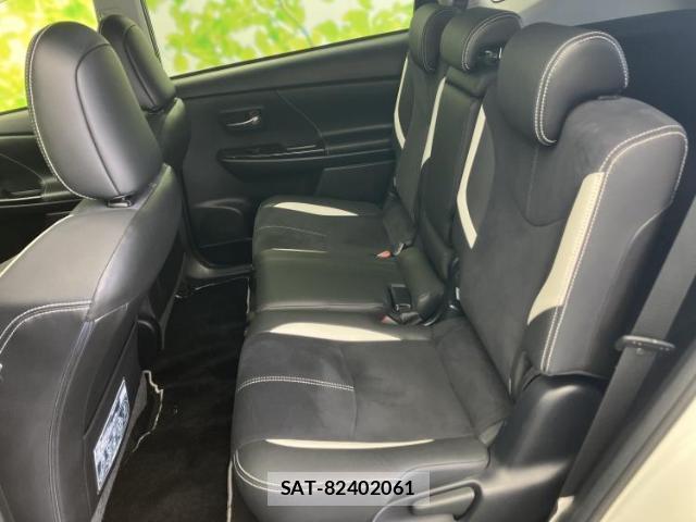 Toyota PRIUS ALPHA 2015-06 8754579-7