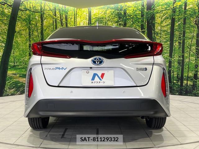 Toyota PRIUS PHV 2018-03 8752712-14