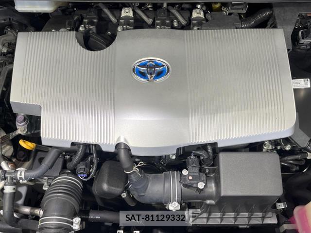 Toyota PRIUS PHV 2018-03 8752712-17