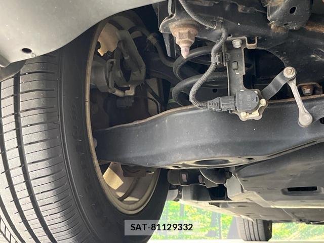 Toyota PRIUS PHV 2018-03 8752712-19