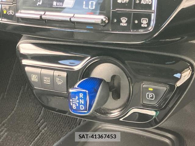 Toyota PRIUS 2019-05 8752440-13