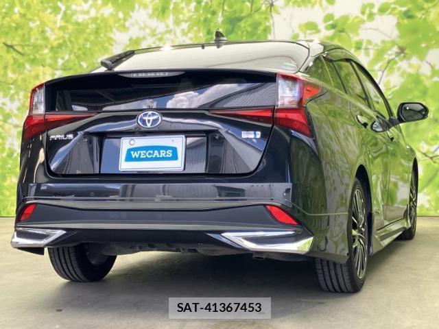 Toyota PRIUS 2019-05 8752440-2