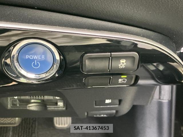 Toyota PRIUS 2019-05 8752440-8