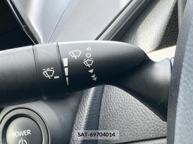 Toyota PRIUS 2023-10 8752446-14