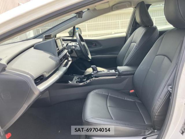 Toyota PRIUS 2023-10 8752446-6