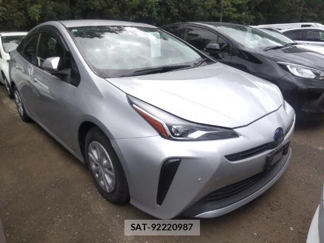 Toyota PRIUS 2021-08 8752613-3