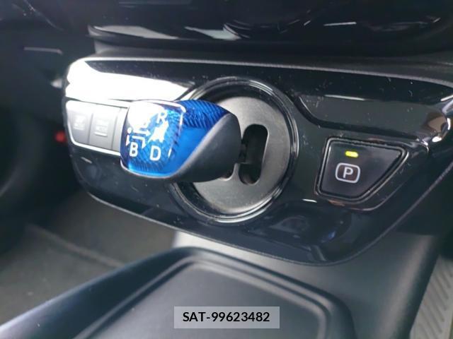 Toyota PRIUS 2019-09 8752674-11
