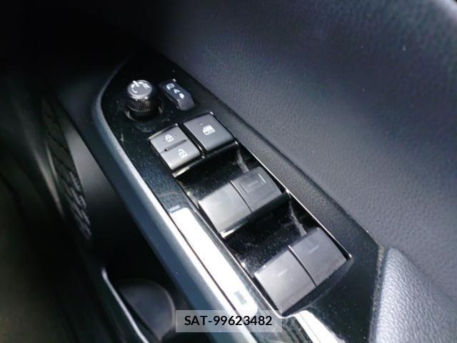 Toyota PRIUS 2019-09 8752674-13