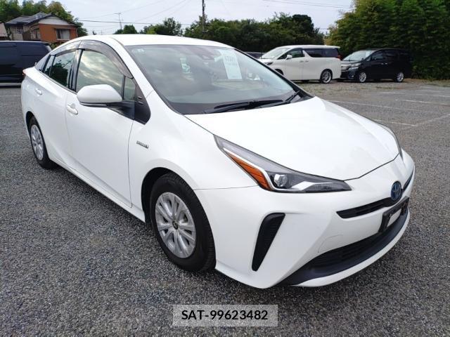 Toyota PRIUS 2019-09 8752674-3