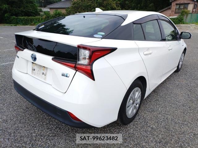 Toyota PRIUS 2019-09 8752674-4