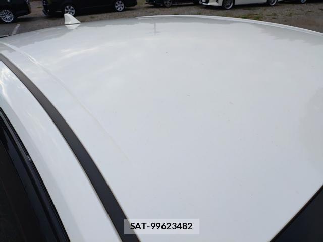 Toyota PRIUS 2019-09 8752674-6