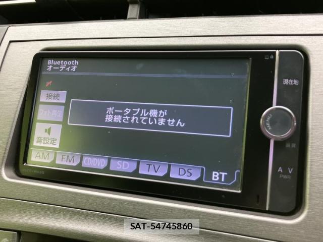 Toyota PRIUS 2013-08 8752780-10