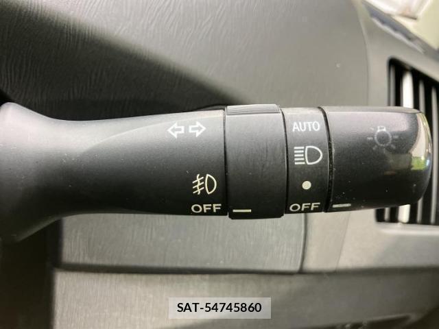 Toyota PRIUS 2013-08 8752780-17