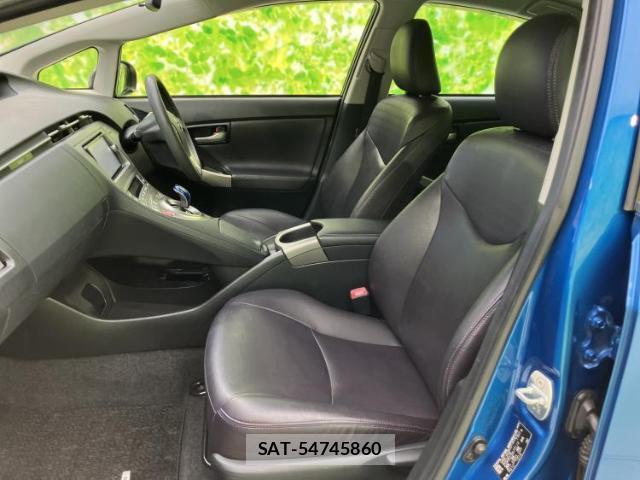 Toyota PRIUS 2013-08 8752780-5