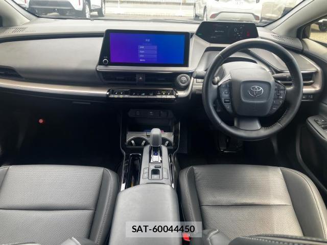 Toyota PRIUS 2024-06 8752786-3