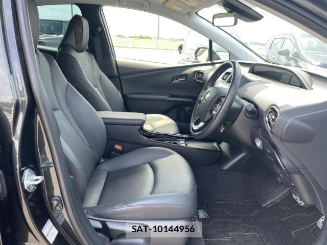 Toyota PRIUS 2022-05 8753027-3
