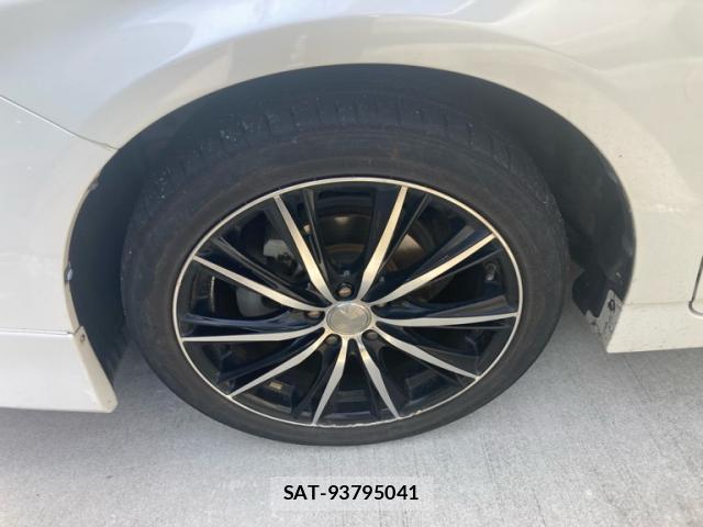 Toyota PRIUS 2014-03 8753031-12