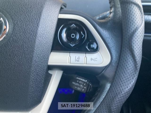 Toyota PRIUS 2016-09 8753037-14