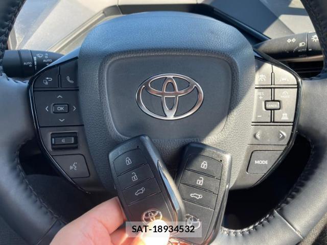 Toyota PRIUS 2023-06 8753045-16