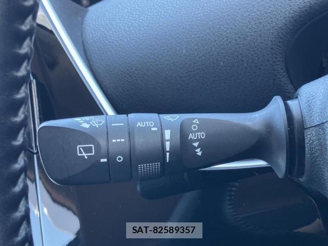 Toyota PRIUS 2016-01 8753096-16
