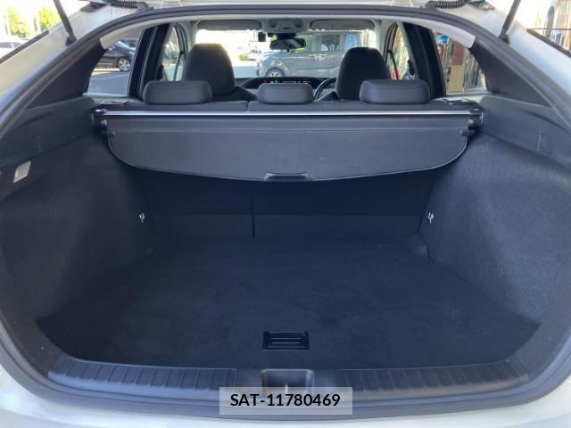 Toyota PRIUS 2016-03 8753114-7