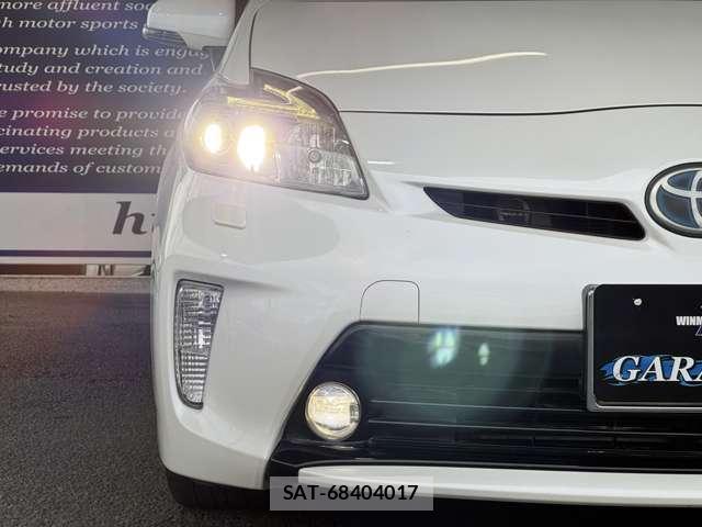 Toyota PRIUS 2012-08 8753344-16