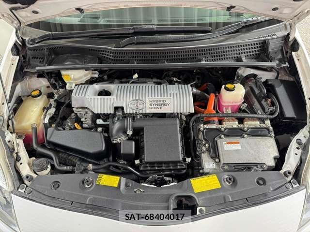 Toyota PRIUS 2012-08 8753344-2