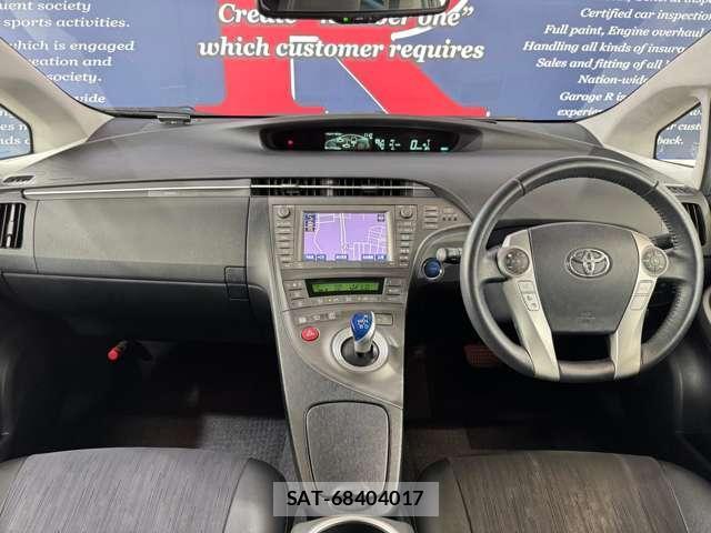 Toyota PRIUS 2012-08 8753344-3